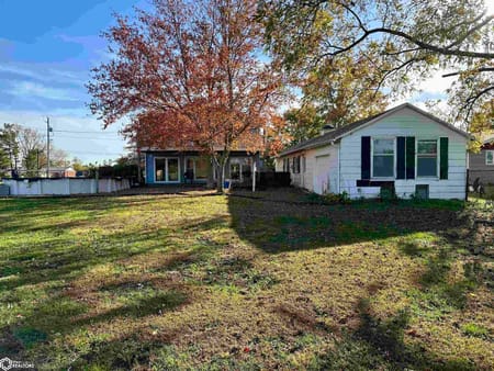 Chariton, IA 50049 Lucas County