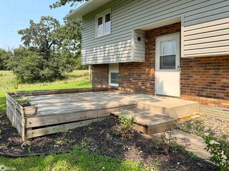 Chariton, IA 50049 Lucas County