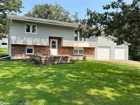Chariton, IA 50049 Lucas County