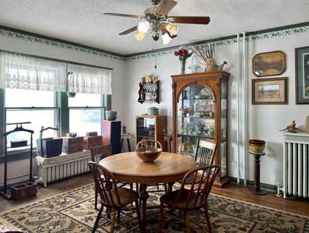 Chariton, IA 50049 Lucas County