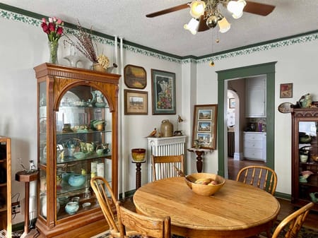 Chariton, IA 50049 Lucas County
