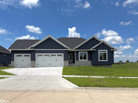 Chariton, IA 50049 Lucas County