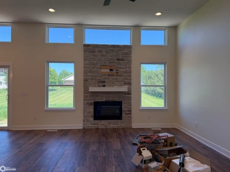 Chariton, IA 50049 Lucas County