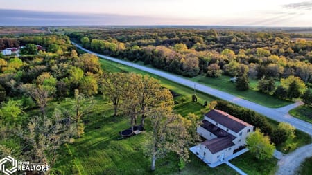 Chariton, IA 50049 Lucas County