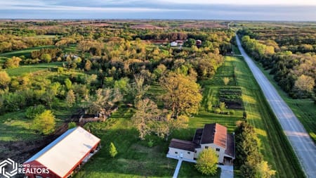 Chariton, IA 50049 Lucas County