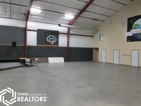 Chariton, IA 50049 Lucas County