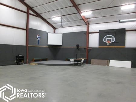 Chariton, IA 50049 Lucas County