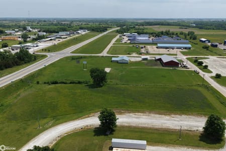 Chariton, IA 50049 Lucas County