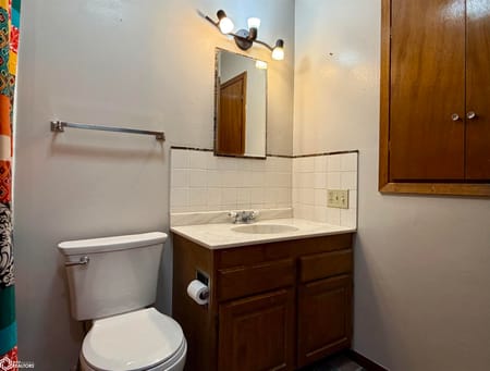 Chariton, IA 50049 Lucas County
