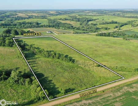 Lacona, IA 50139 Warren County
