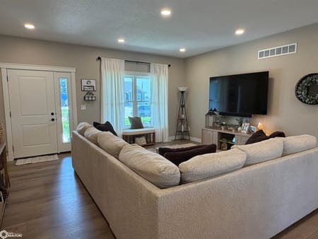 Oskaloosa, IA 52577-4230 Mahaska County