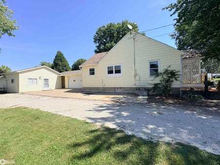 Oskaloosa, IA 52577 Mahaska County