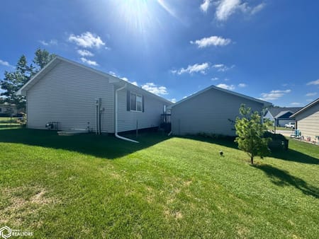Osceola, IA 50213 Clarke County