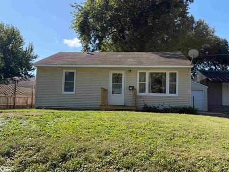 Oskaloosa, IA 52577 Mahaska County