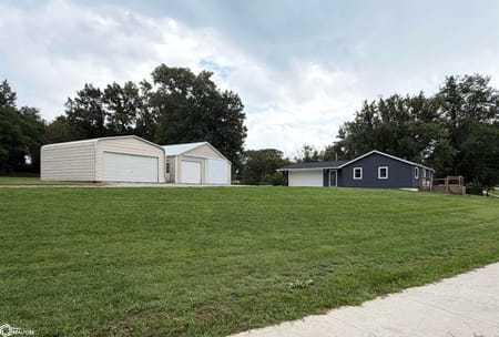 Chariton, IA 50049 Lucas County