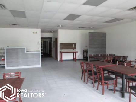 Chariton, IA 50049 Lucas County