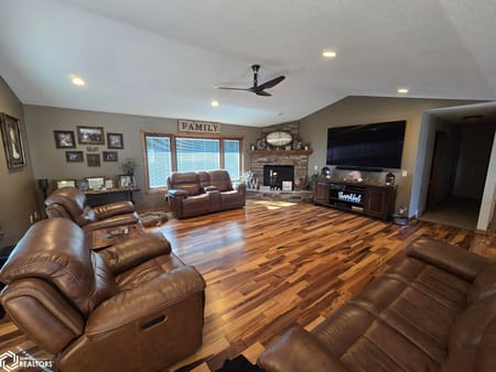 Oskaloosa, IA 52577 Mahaska County