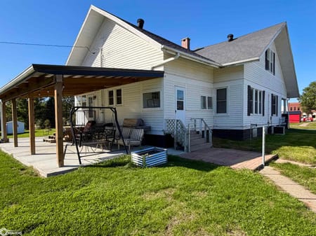 Russell, IA 50238 Lucas County