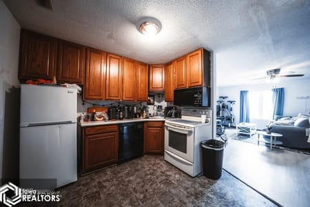 Mount Ayr, IA 50854-5702 Ringgold County