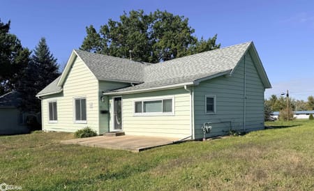 Chariton, IA 50049 Lucas County