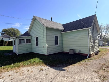Chariton, IA 50049 Lucas County
