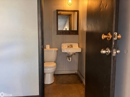 Chariton, IA 50049 Lucas County