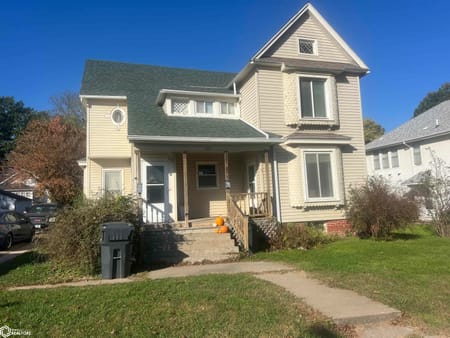 Oskaloosa, IA 52577 Mahaska County