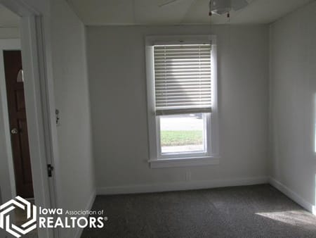 Chariton, IA 50049 Lucas County