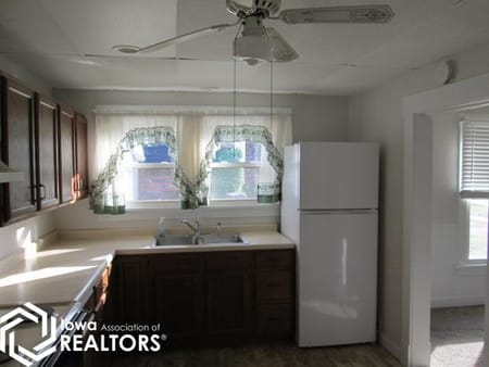 Chariton, IA 50049 Lucas County