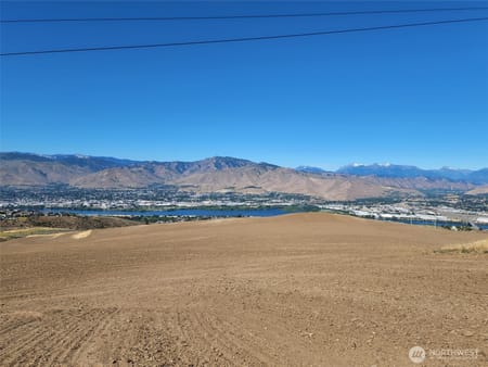 East Wenatchee, WA 98802 Douglas County