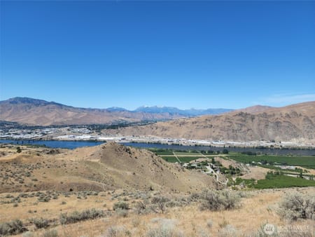 East Wenatchee, WA 98802 Douglas County
