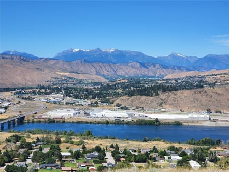 East Wenatchee, WA 98802 Douglas County