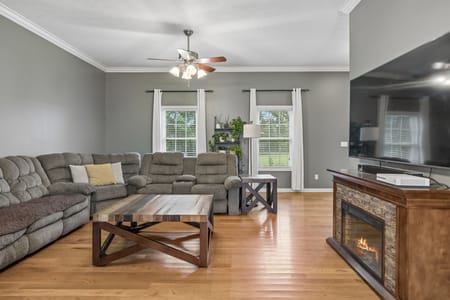 Lafayette, TN 37083 Macon County
