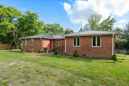 Centerville, TN 37033 Hickman County