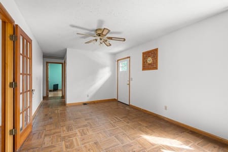 Centerville, TN 37033 Hickman County