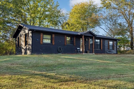 Erin, TN 37061 Houston County