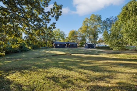 Erin, TN 37061 Houston County