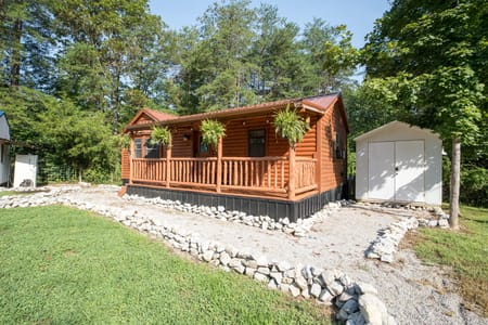 Breeding, KY 42715 Adair County