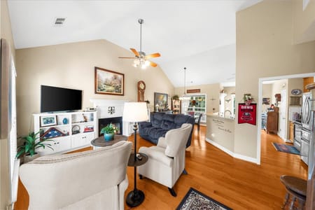 Clarkesville, GA 30523 Habersham County