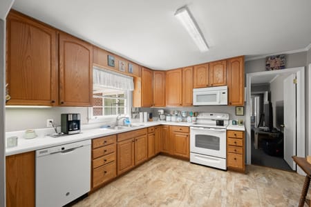 Toccoa, GA 30577 Stephens County