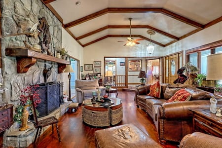 Lakemont, GA 30552 Rabun County