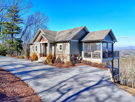 Lakemont, GA 30552 Rabun County
