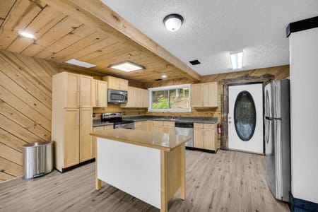Clarkesville, GA 30523 Habersham County