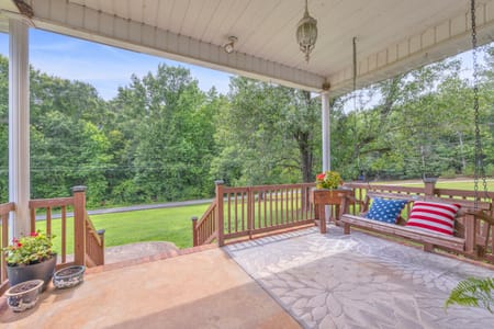 Hartwell, GA 30643 Hart County