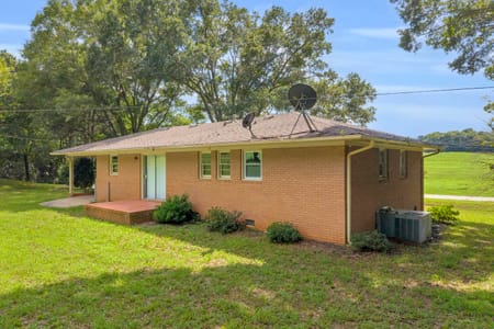 Royston, GA 30662 Madison County