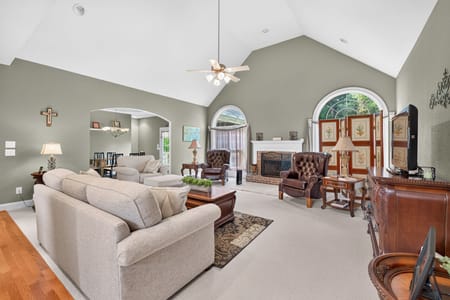 Hoschton, GA 30548 Barrow County