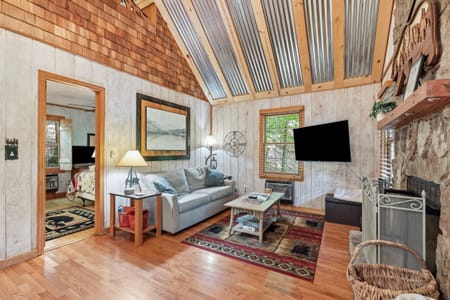 Sautee Nacoochee, GA 30571 White County