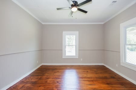 Griffin, GA 30223 Spalding County