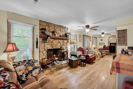 Hiawassee, GA 30546 Towns County