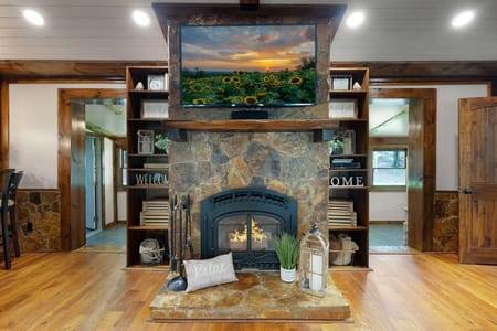 Ellijay, GA 30540 Gilmer County
